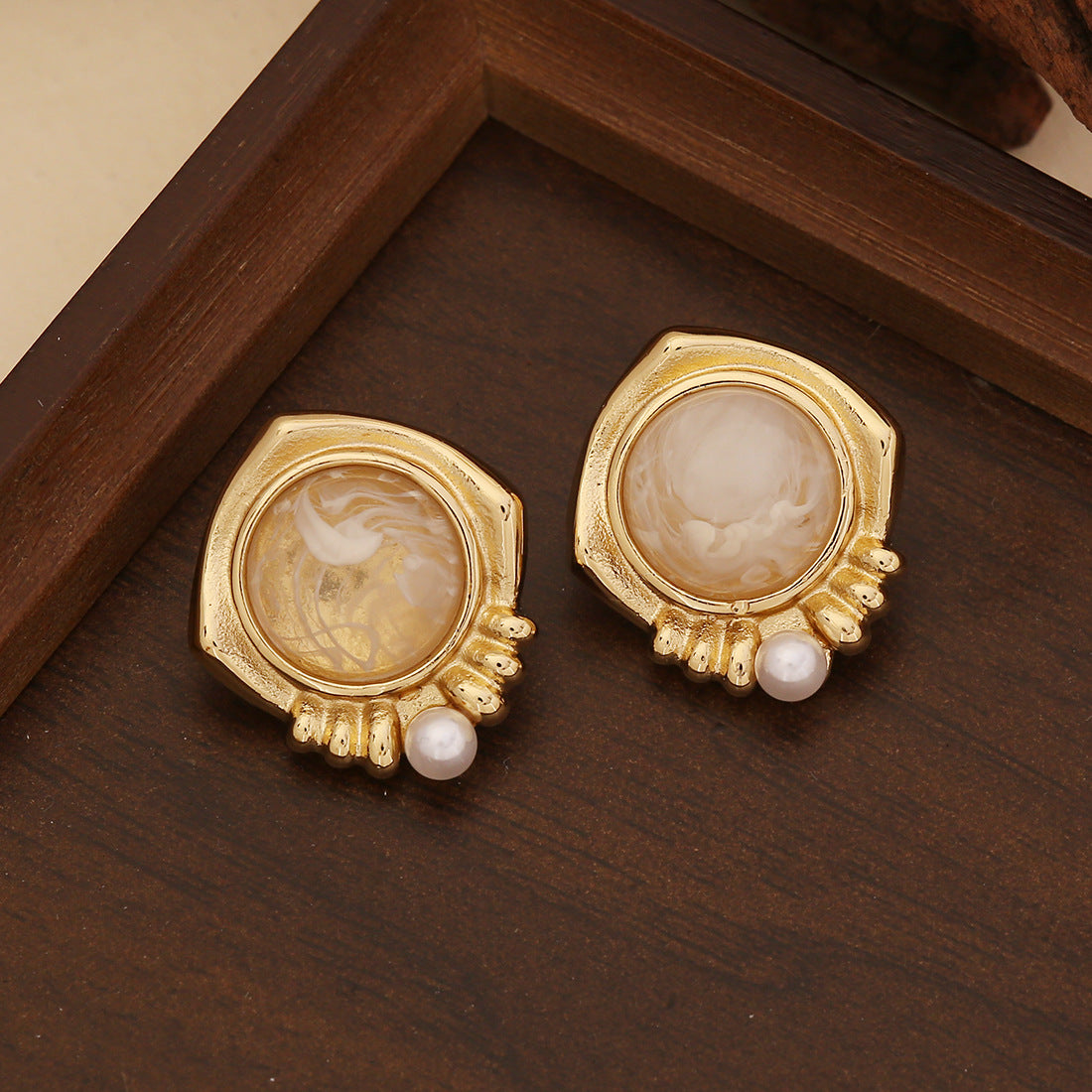 Retro Stainless Steel Earrings Flower Pearls All-Match Earrings E590