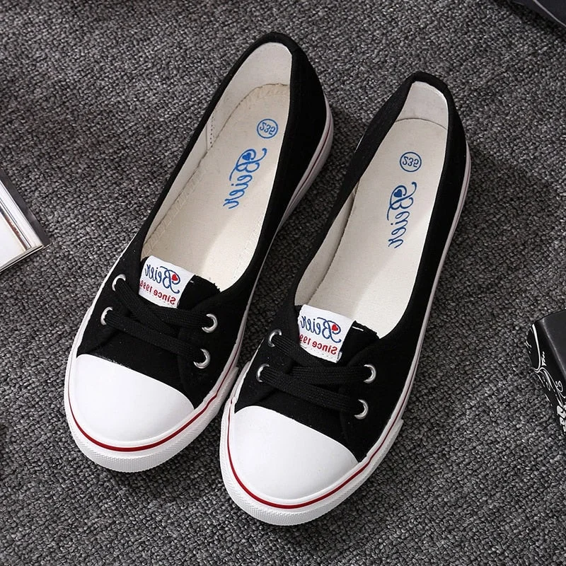 Women Canvas Shoes Shallow Flat Vulcanized Shoes Fashion Comfortable Lace-Up Casual Breathable White Black Shoes Female 2021 New