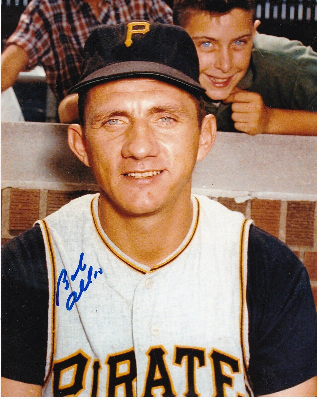 BOB OLDIS PITTSBURGH PIRATES ACTION SIGNED 8x10