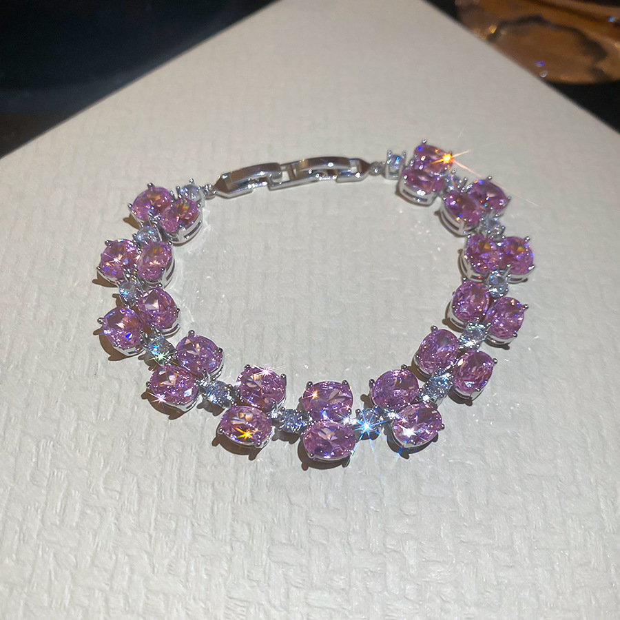 Zircon double-layer oval clasp bracelet exuding a luxurious and sophisticated elegance a statement piece from the European and American styles