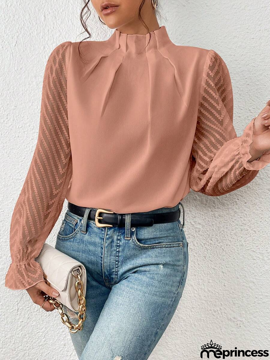 Fashionable and Minimalist winter Top
