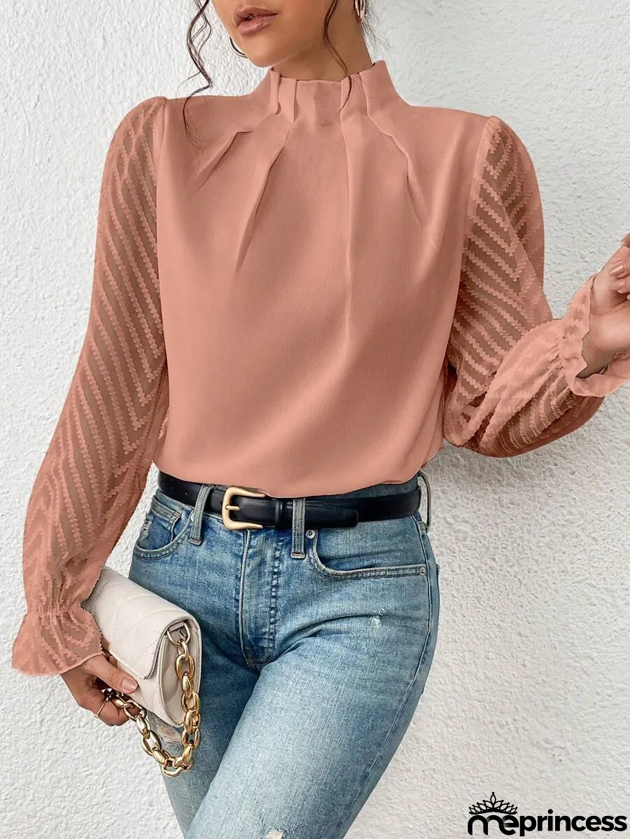 Fashionable and Minimalist winter Top