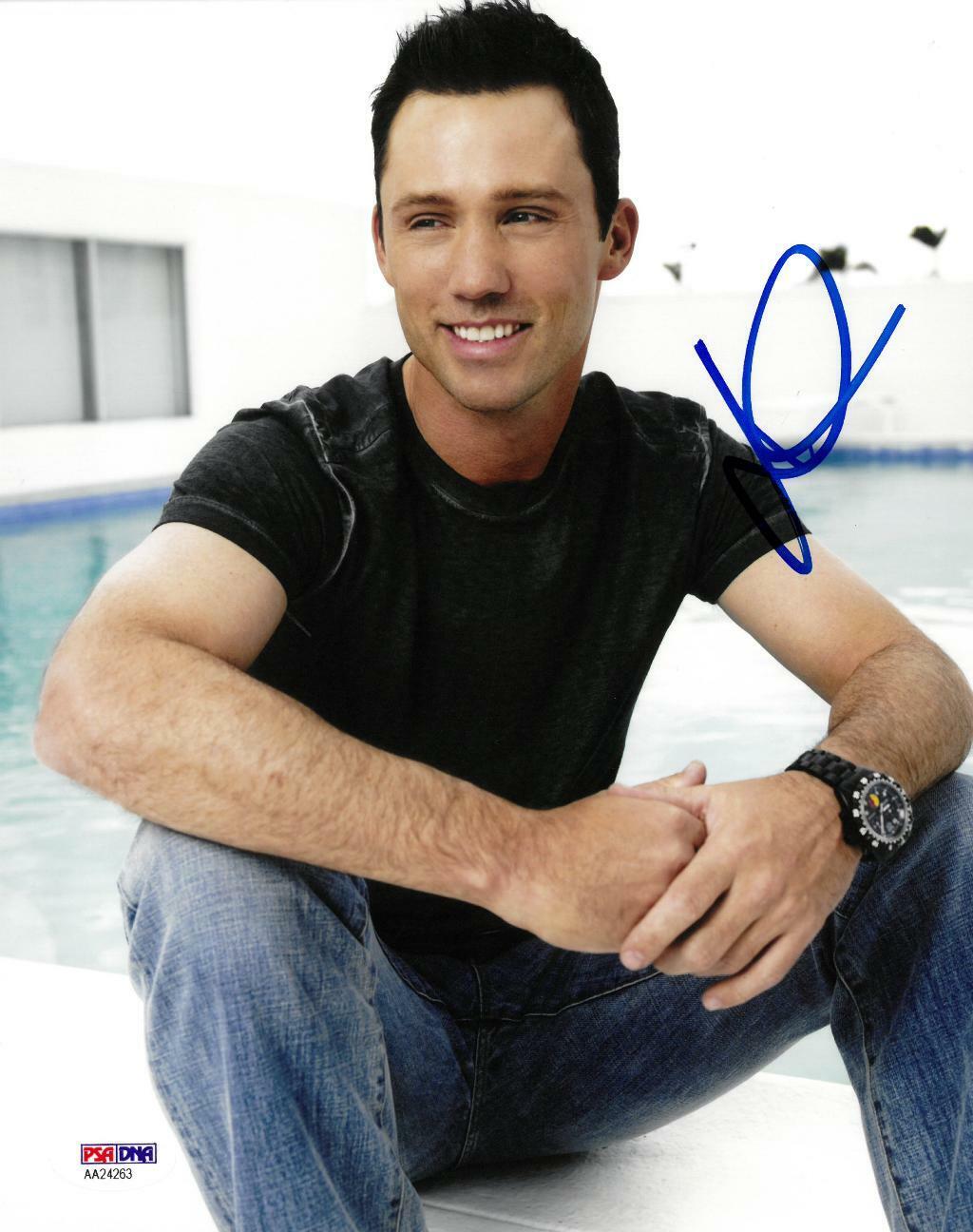 Jeffrey Donovan Signed Burn Notice Autographed 8x10 Photo Poster painting PSA/DNA #AA24263