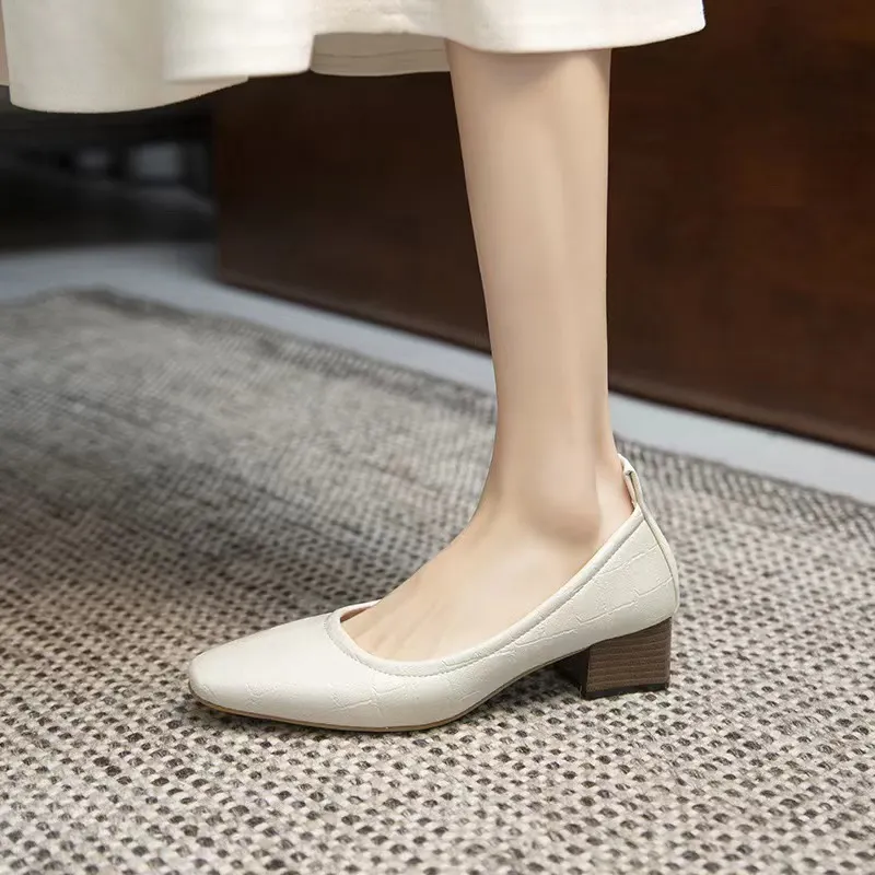 Breakj Breakj Spring And Summer New Small Heels Simple Lady Temperament Soft Leather Do Not Sharpen The Tip Of The Single Shoe Low Heel High Heels