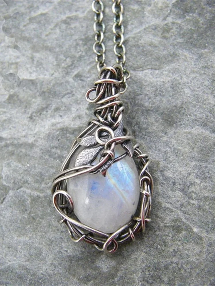 Opal Decor Inlaid Retro Chain Necklace