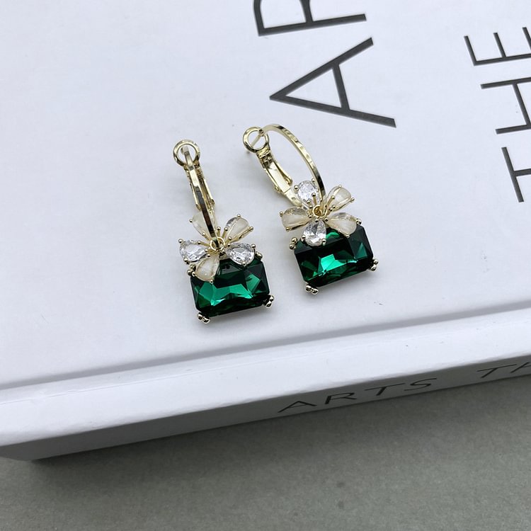 Flower Emerald Earrings