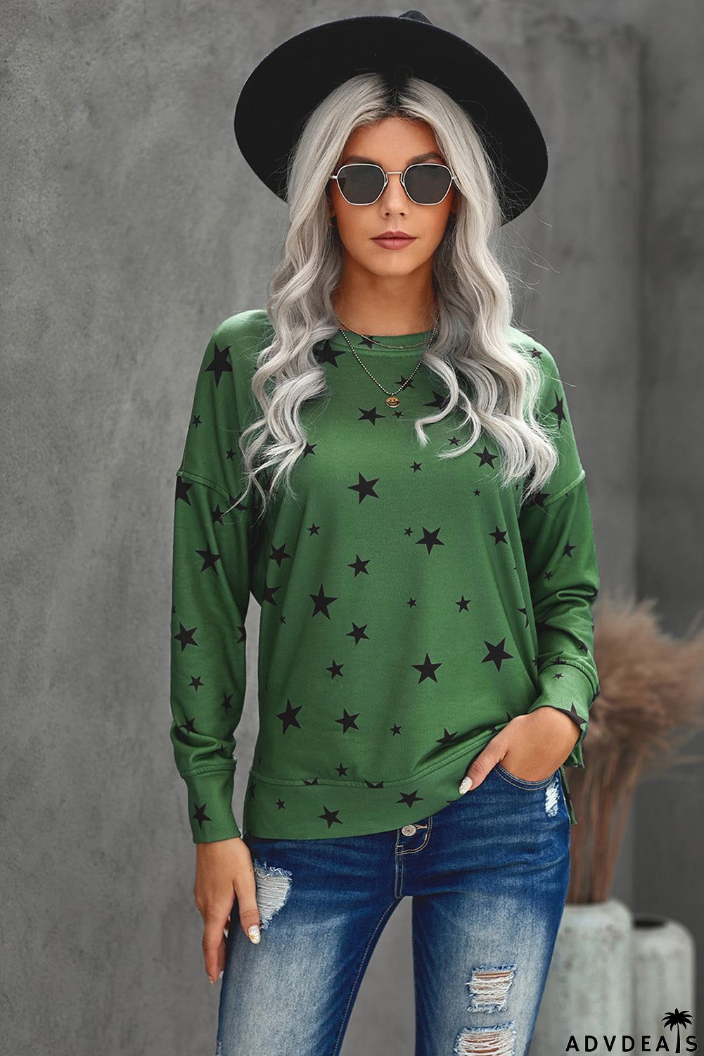 Round Neck Star Print Long Sleeve Top