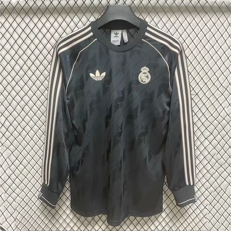 Real Madrid 24/25 Retro Long Sleeve Shirt