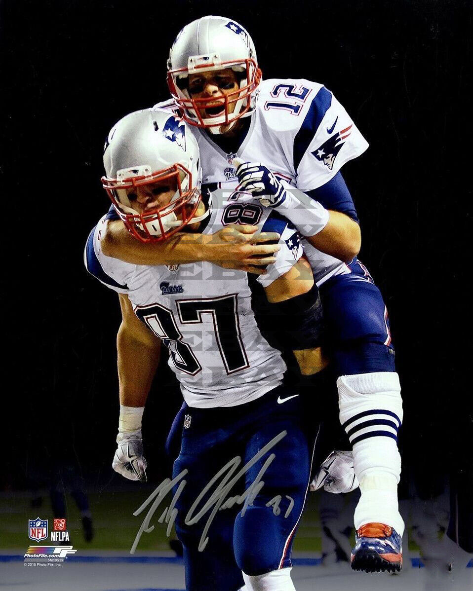 Rob Gronkowski New England Patriots Autographed Signed 8x10 Photo Poster painting Reprint