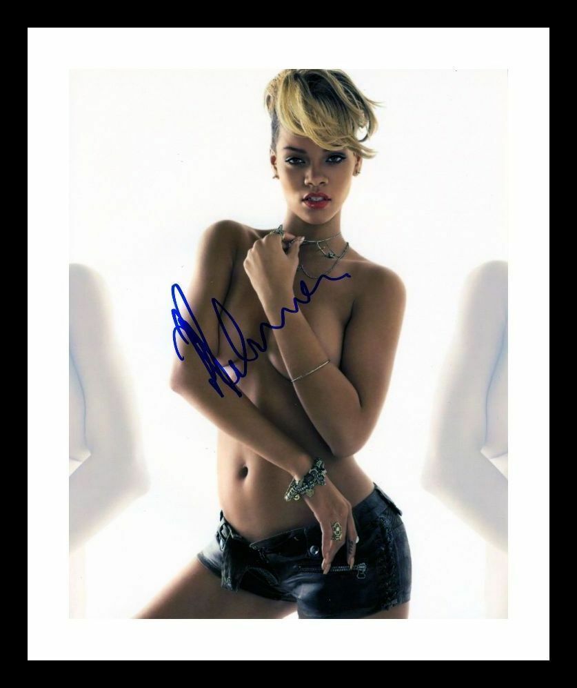 Rihanna Autograph Signed & Framed Photo Poster painting 4