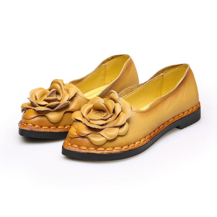 Leather Casual Shoes With Flower Embelishment