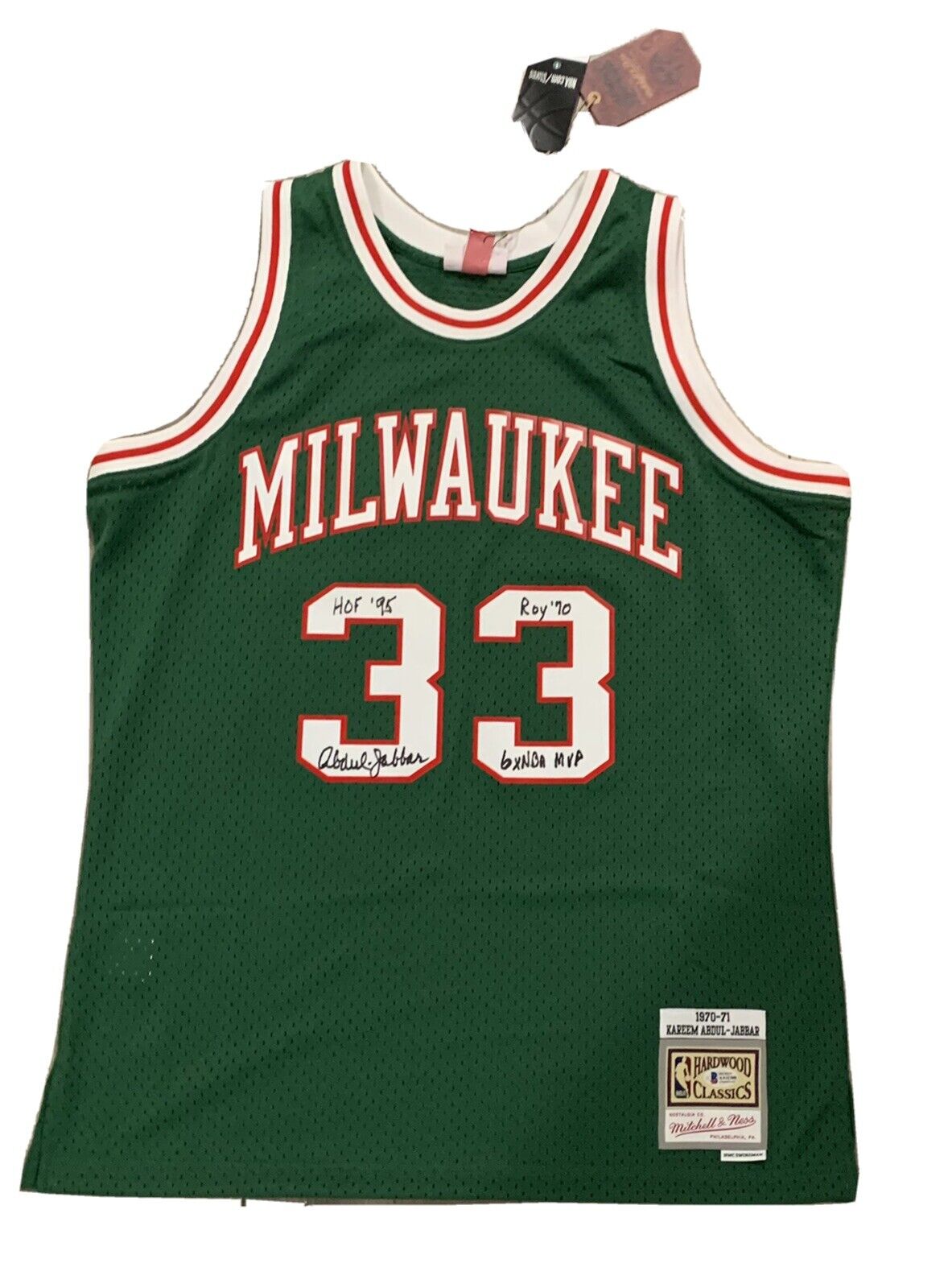 kareem abdul jabbar signed autographed jersey beckett bas loa coa Bucks