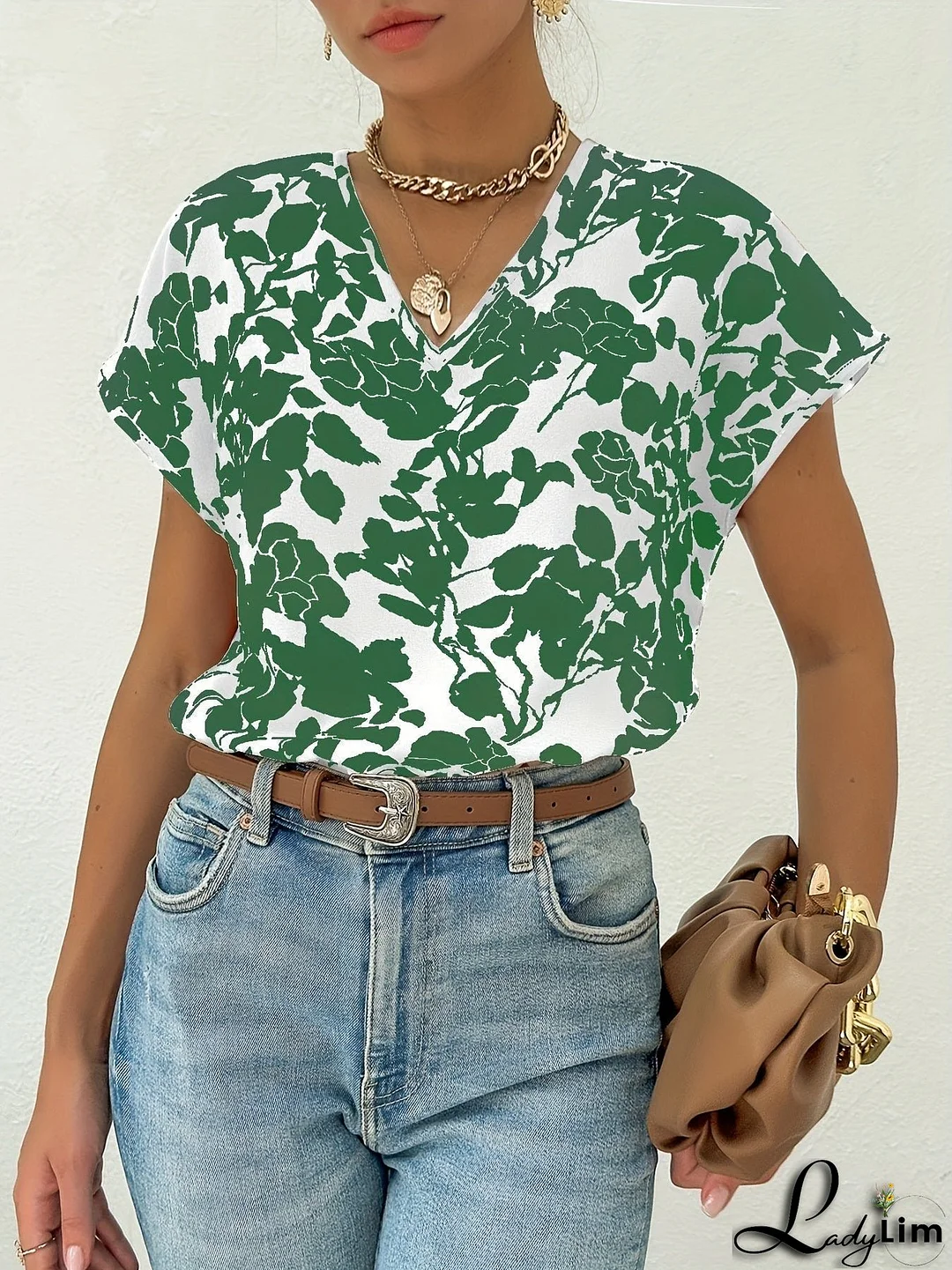 Elegant and Versatile winter T-shirt