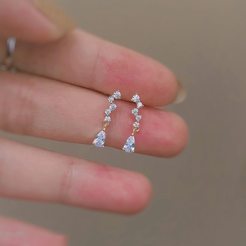 1 Pair Hawaiian Vacation Beach Flower Inlay Alloy Copper Zircon Drop Earrings Ear Studs