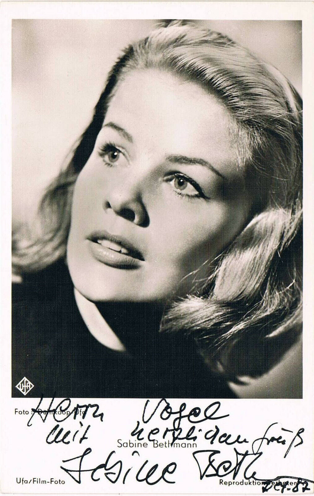 Sabine Bethmann 1931- autograph signed postcard Photo Poster painting 3.5x5.5