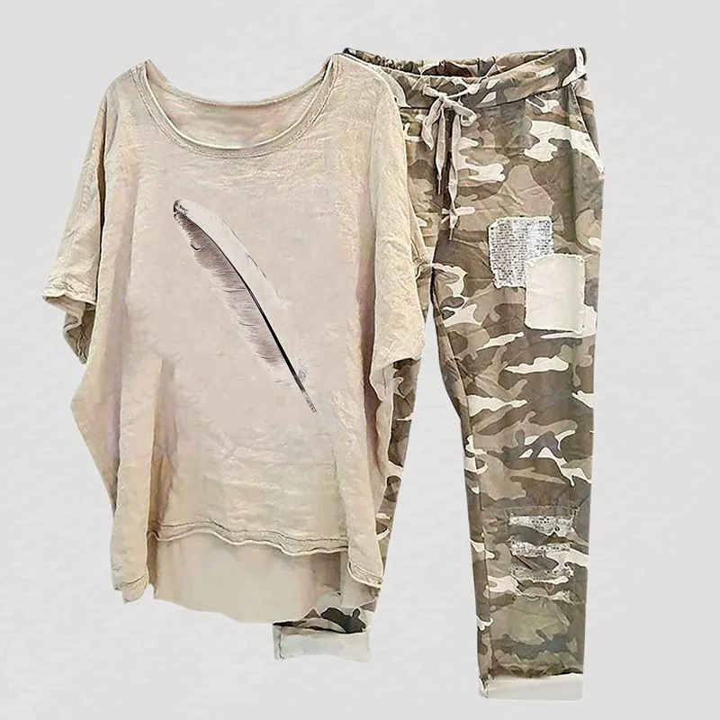 Women's Feather Printed Two Piece Casual Set