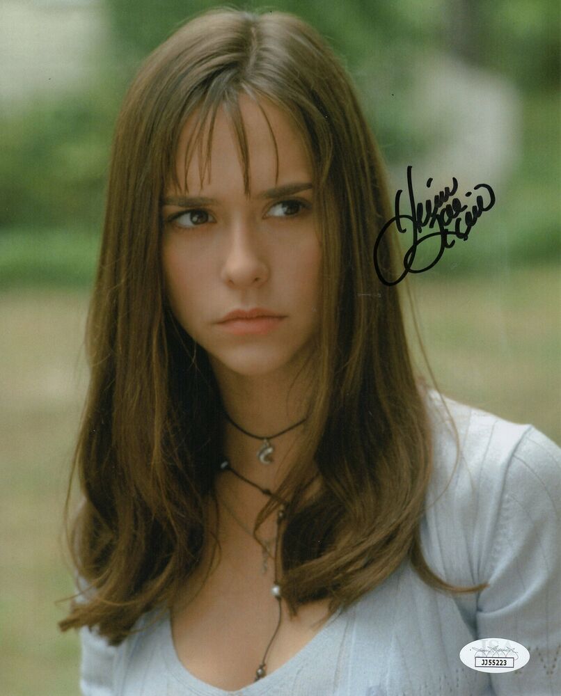 Jennifer Love Hewitt Autograph 8x10 Photo Poster painting I Know What You Did Last Summer JSA CO