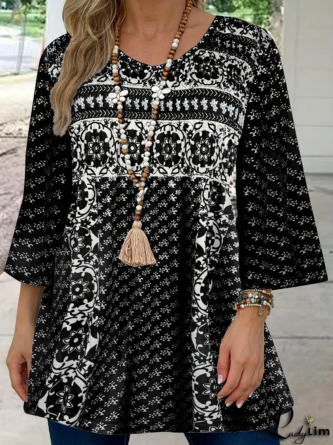 Relaxed and Timeless winter T-shirt