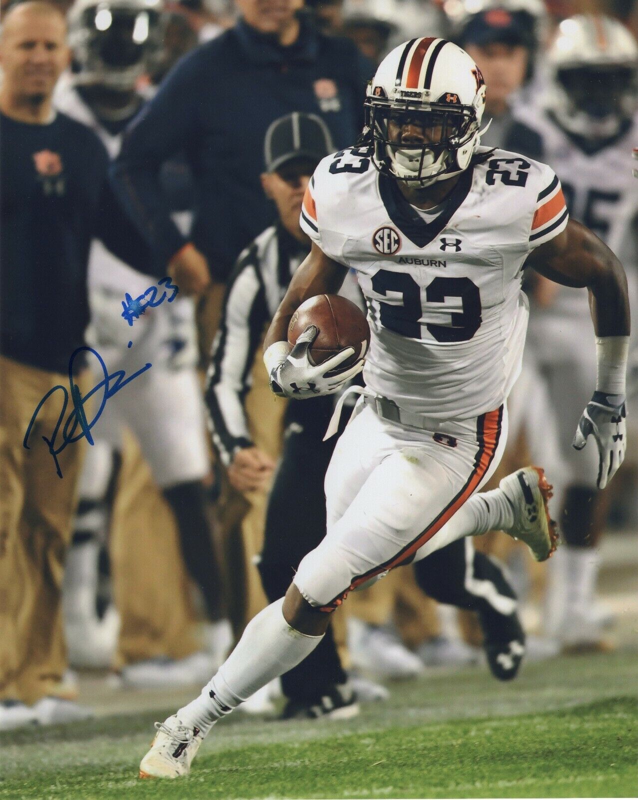 RYAN DAVIS SIGNED AUTOGRAPH AUBURN TIGERS 8X10 Photo Poster painting