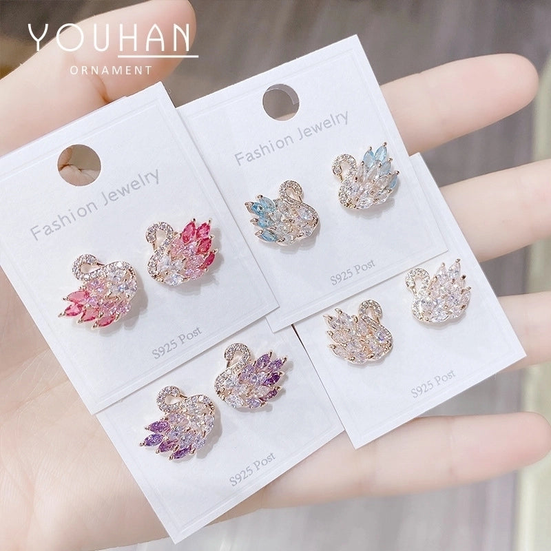 Cute Swan Copper Inlaid Zircon Earrings 1 Pair