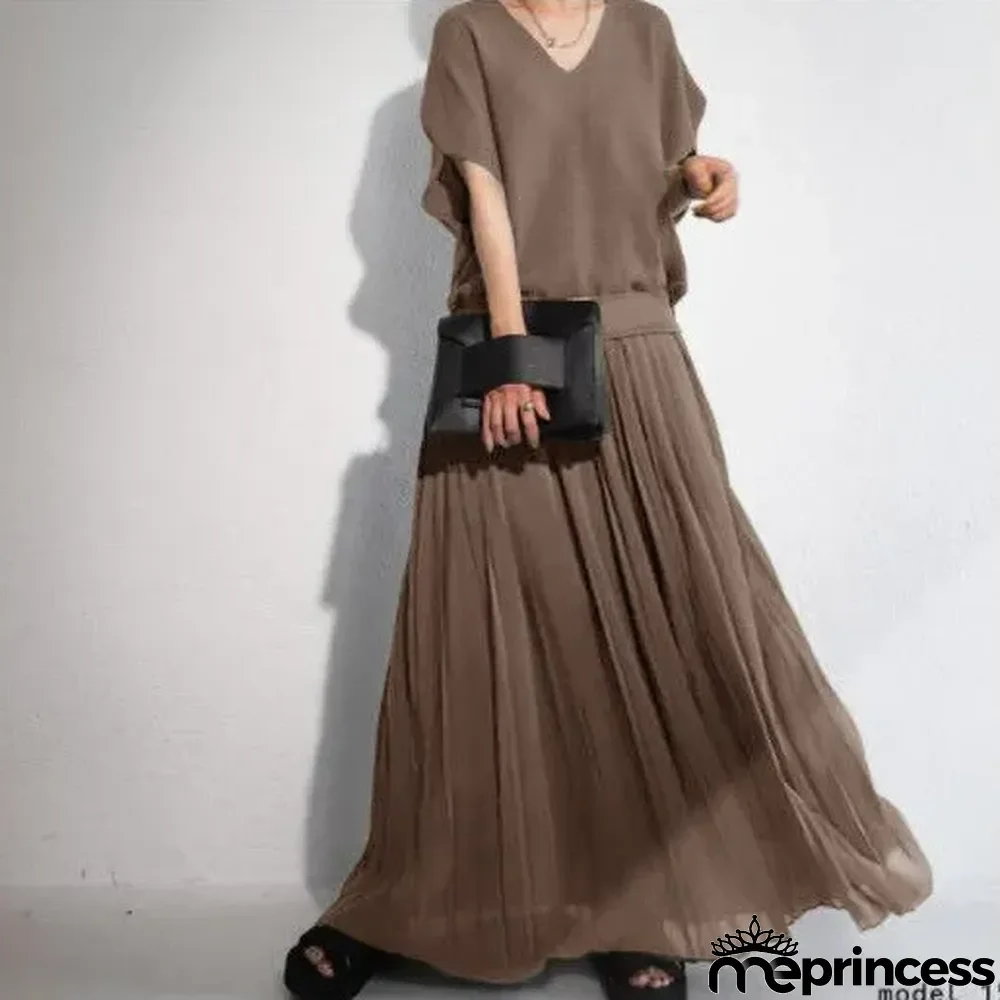 Women's Fashion V-Neck Knitted Pleated Pleated Loose Casual Swing Maxi Dress
