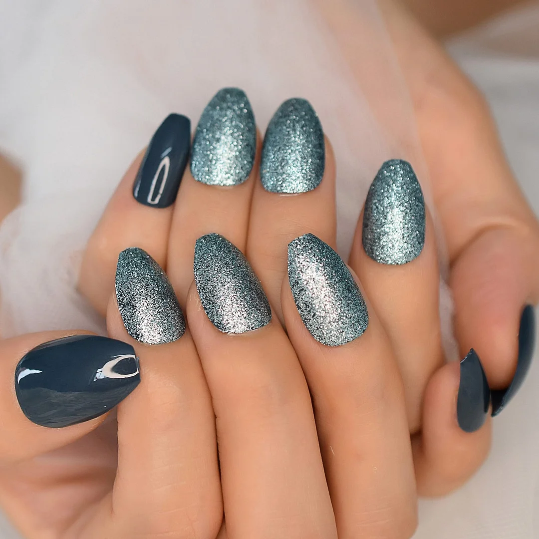 Medium Nude Natural False Nails Square Shimmer Glitter Decorative Flower Grace White Gradient Ombre Artificial Nail Art Tips-Nail Inspo