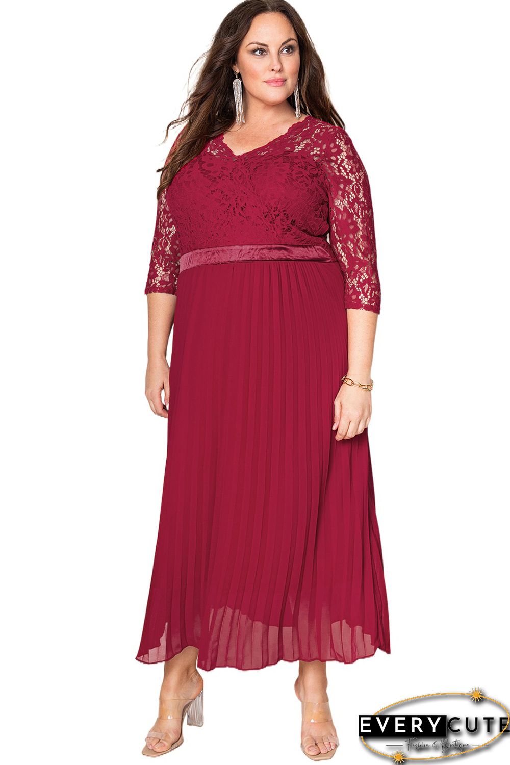 Red Lace Scalloped V Neck 3/4 Sleeves Pleated Tulle Plus Maxi Dress