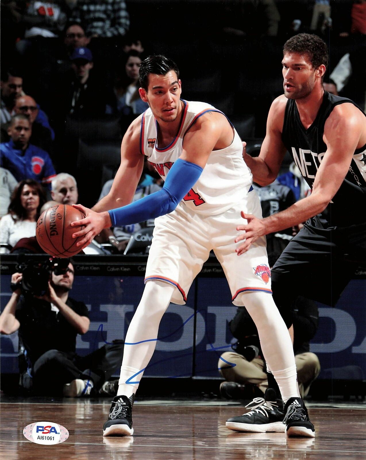 WILLY HERNANGOMEZ signed 8x10 Photo Poster painting PSA/DNA New York Knicks Autographed Jazz