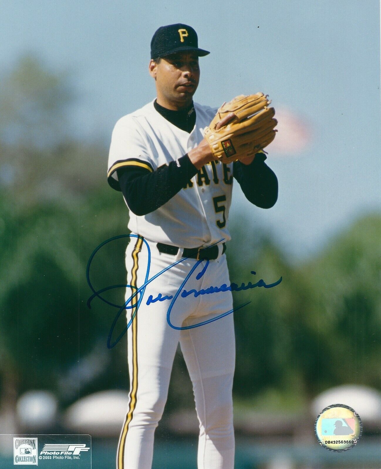 Signed 8x10 JOHN CANDELARIA Pittsburgh Pirates Autographed Photo Poster painting- COA