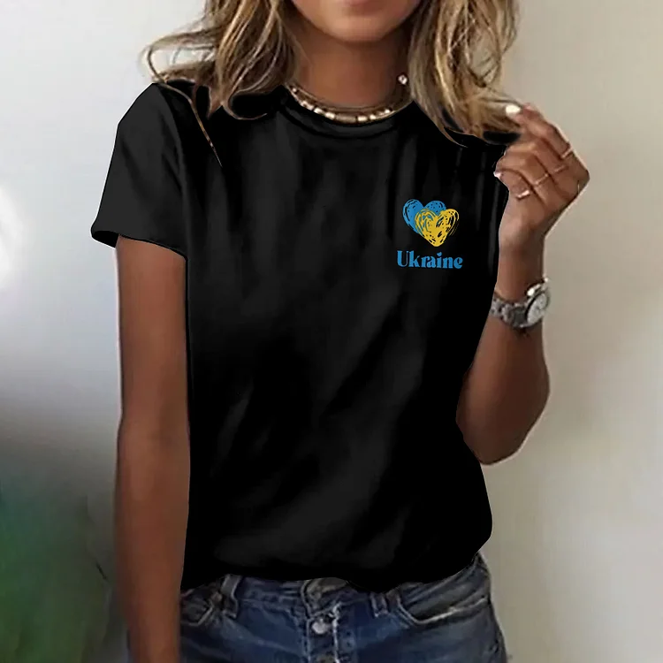Simpfit Damen-T-Shirt mit Rundhalsausschnitt und Ukraine-Herz-Print