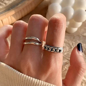 Aprileye Simple fashion light luxury niche sterling silver ring (random two)