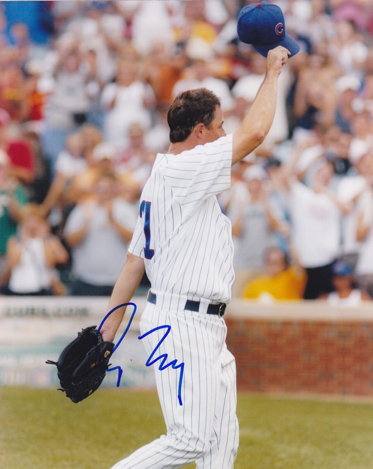 GREG MADDUX CHICAGO CUBS ACTION SIGNED 8x10