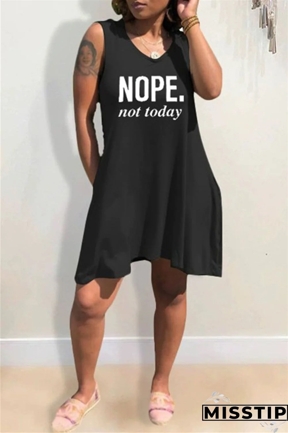 Burgundy Fashion Casual Letter Print Basic Hooded Collar Sleeveless Dress Dresses