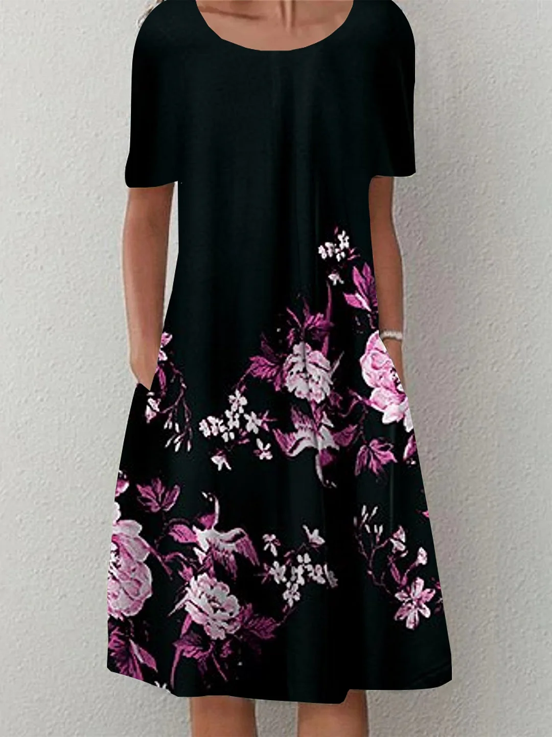 Women Short Sleeve Scoop Neck Floral Printed Pockets Midi Dress