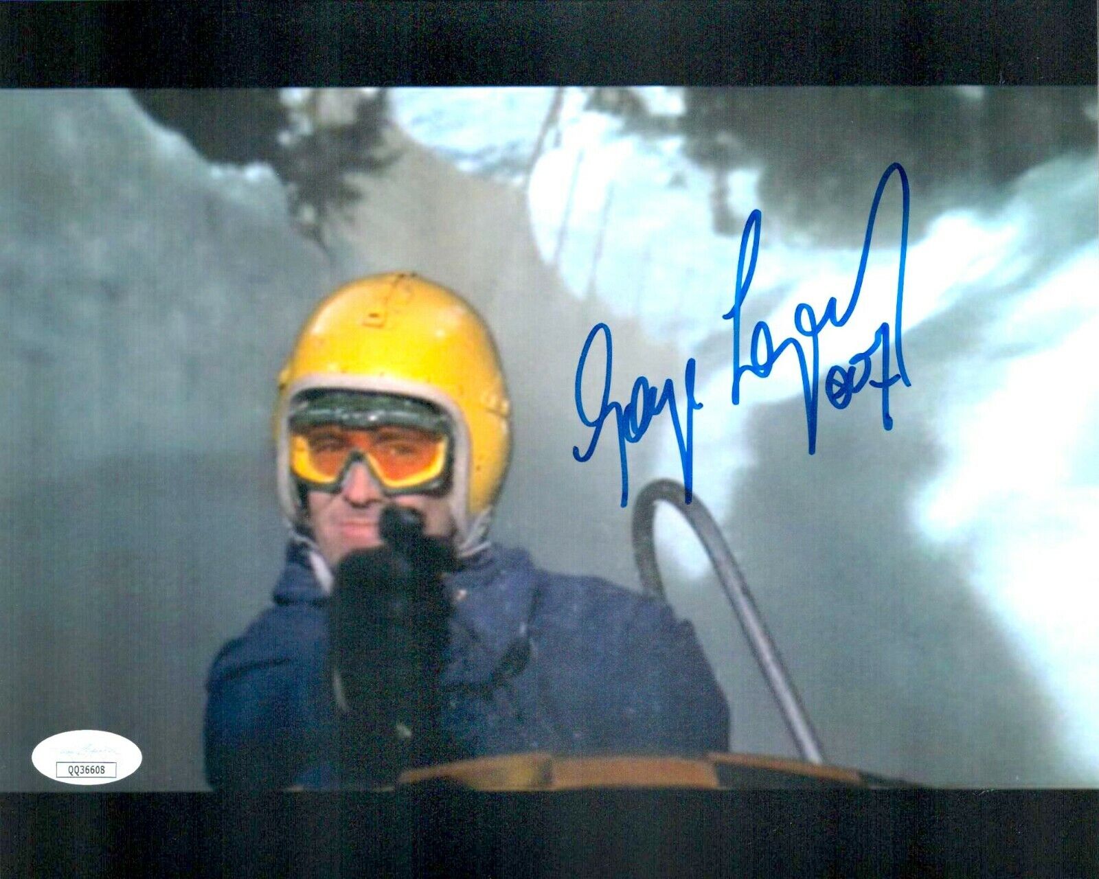 GEORGE LAZENBY Signed 8x10 ON HER MAJESTY'S SECRET SERVICE 007 Autograph JSA COA