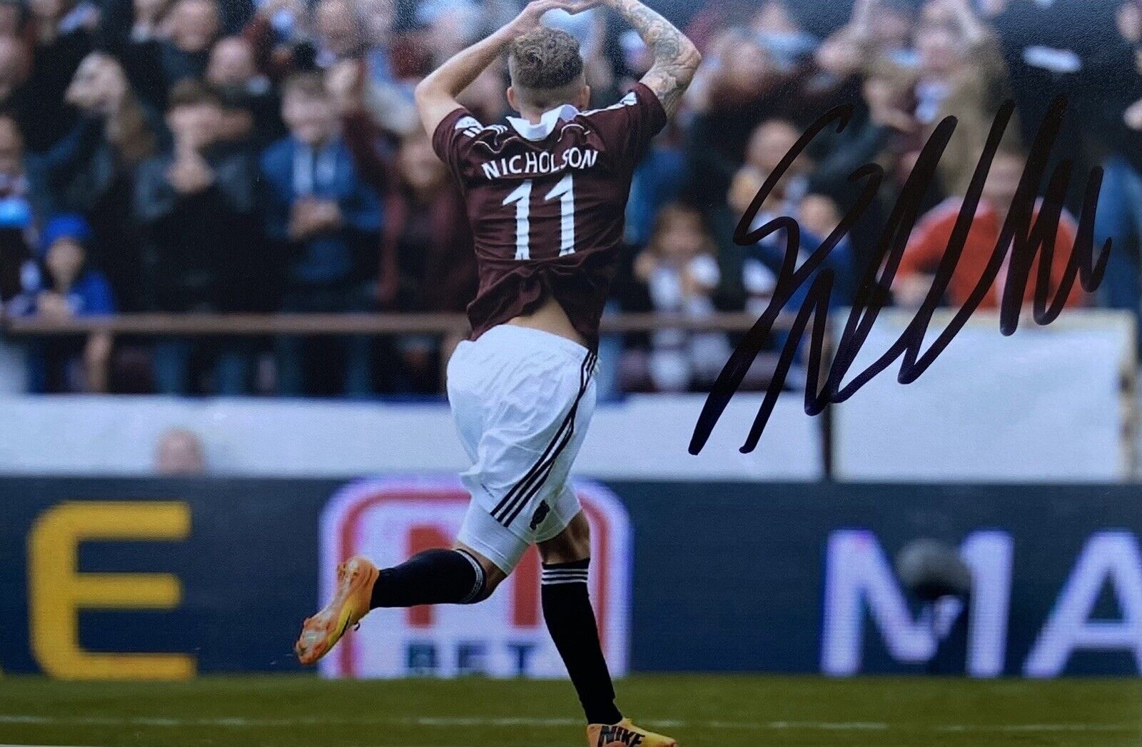 Sam Nicholson Genuine Hand Signed Hearts 6X4 Photo Poster painting 2