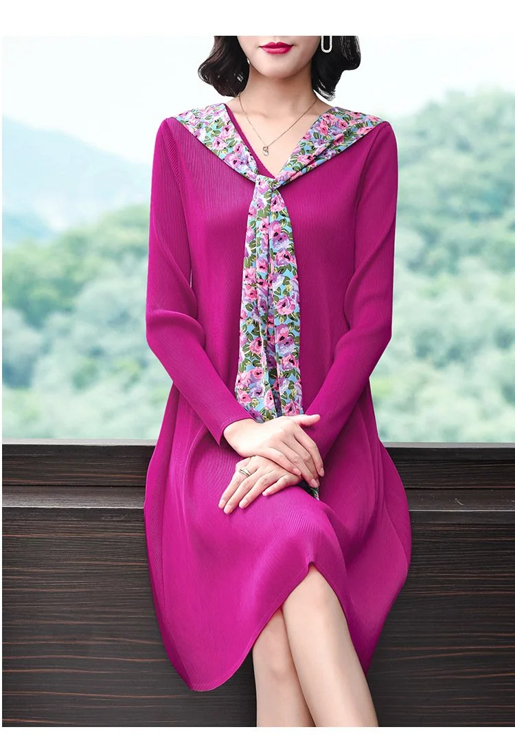 Elegant long-sleeved mid-length loose pleated dress