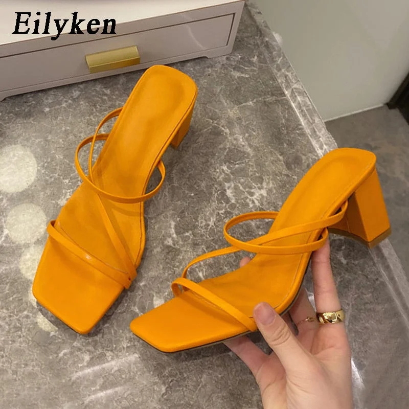 2022 New Women Fashion Slipper Square High Heel Classics Strap Sandal Ladies Elegant New Summer Bohemian Pumps Slides