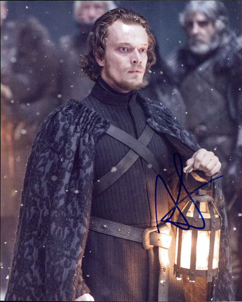 Alfie Allen (Game of Thrones) signed authentic 8x10 Photo Poster painting COA