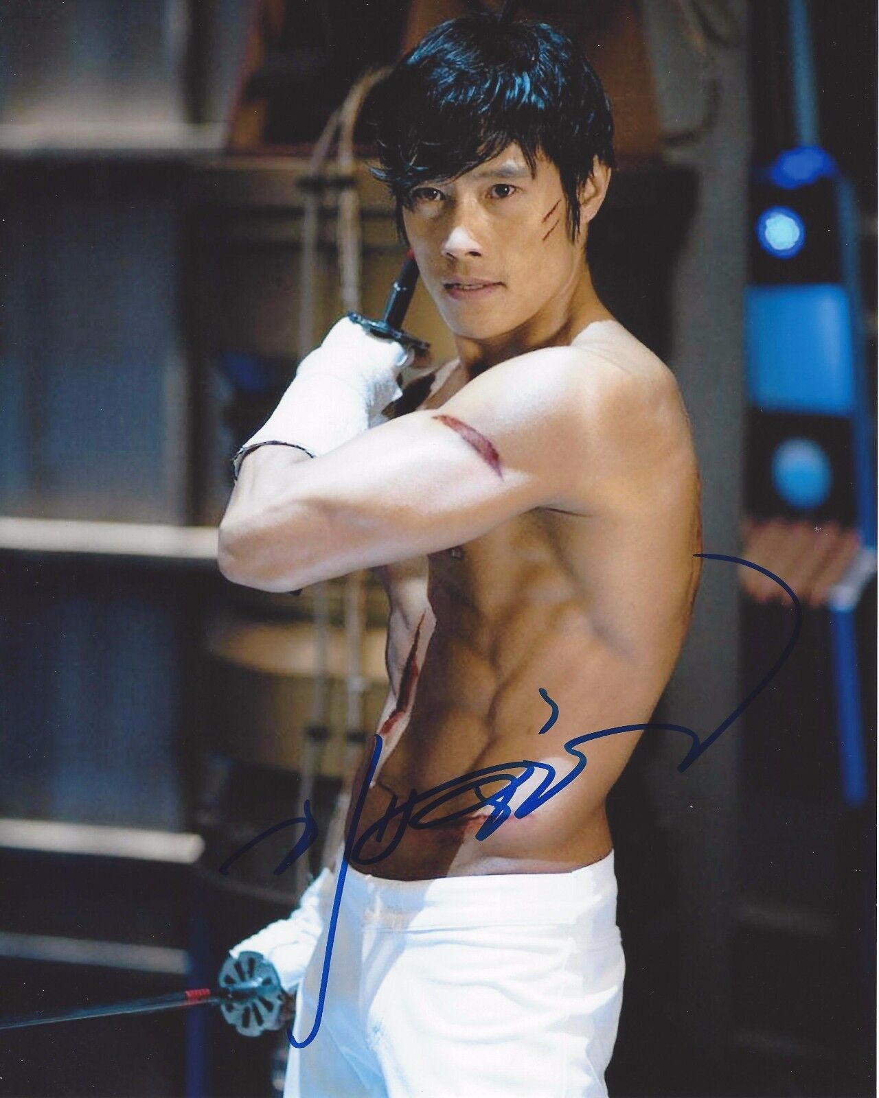 ACTOR BYUNG-HUN LEE HAND SIGNED 8X10 Photo Poster painting W/COA I SAW THE DEVIL G.I. JOE