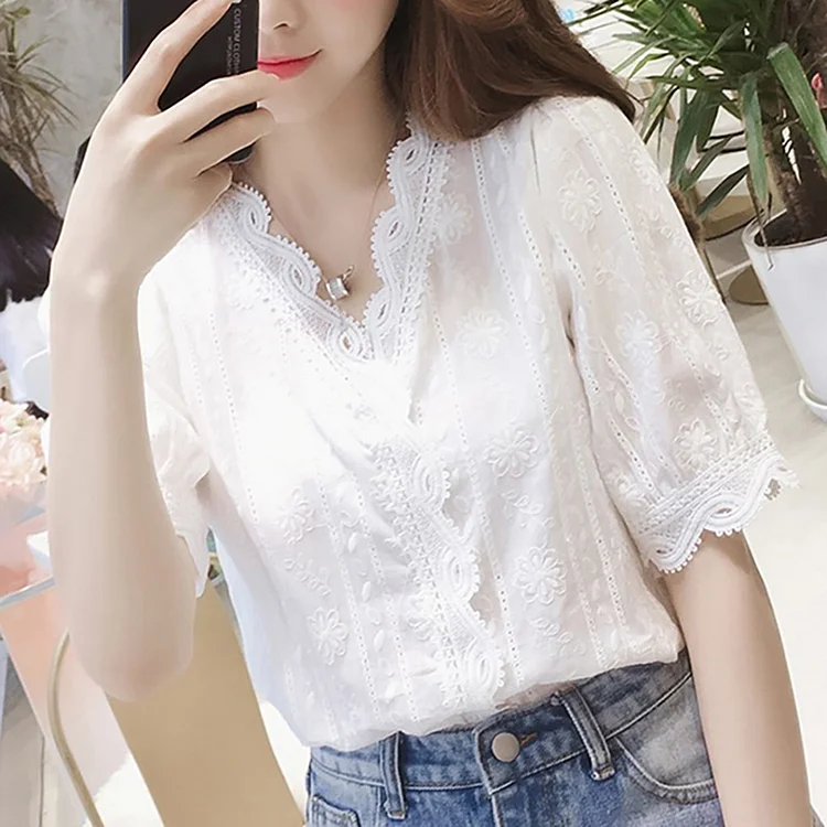 Dubeyi Women T-shirts Lace Hollow Out Sweet Loose White V-Neck Blouse Half Sleeves Solid Color Tops