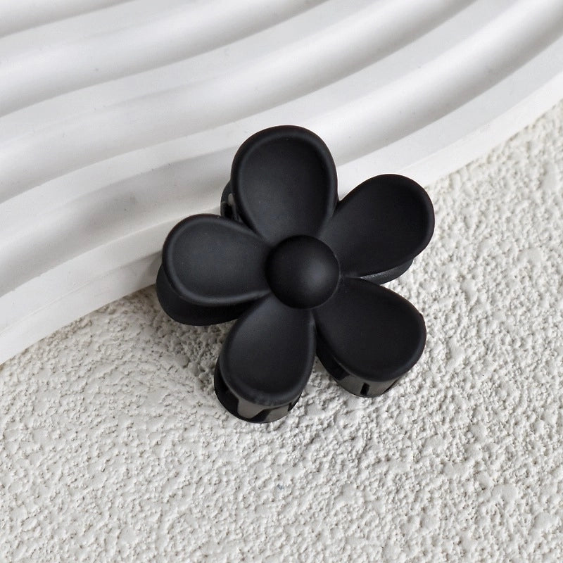 Women’s Sweet Flower Plastic Stoving Varnish Hair Claws