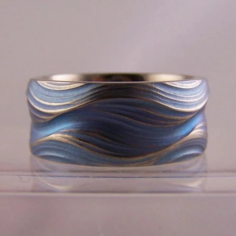 Ocean themed personalized and fashionable pleated ring