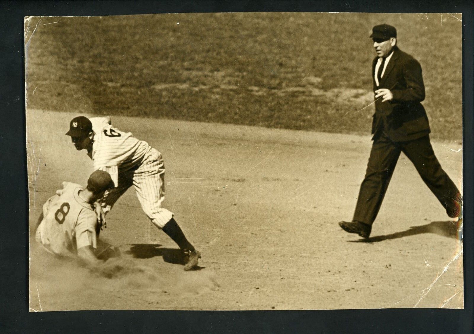 Joe Gordon Frankie Hayes Umpire Lou Kolls 1938 Type 1 Press Photo Poster painting Yankees A's