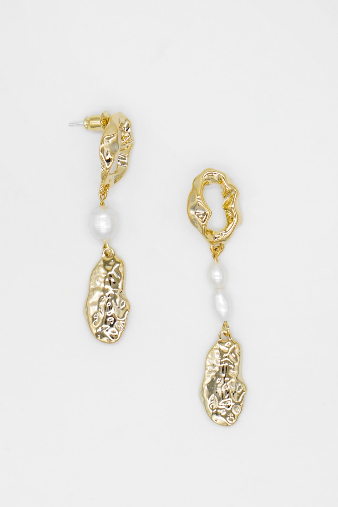 FashionV-FashionV Hoop Earrings  With Drop Pearl And Gold Charms