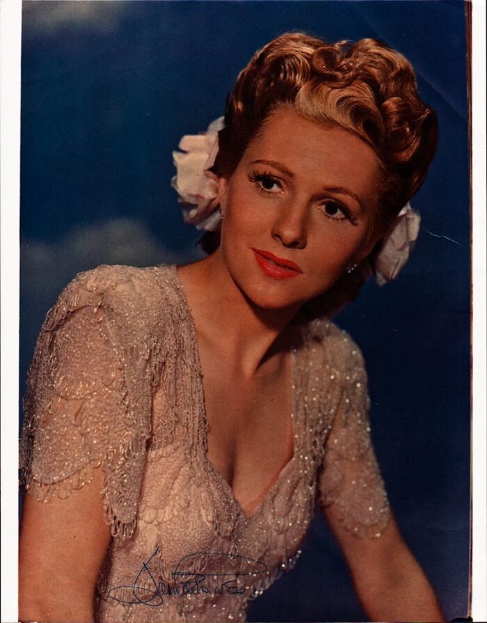 Lovely JOAN FONTAINE Signed Photo Poster painting - 11 x 14