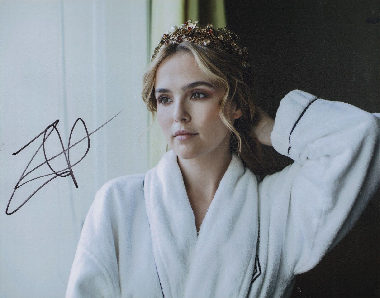 ~ ZOEY DEUTCH Authentic Hand-Signed SEXY - WHY HIM?