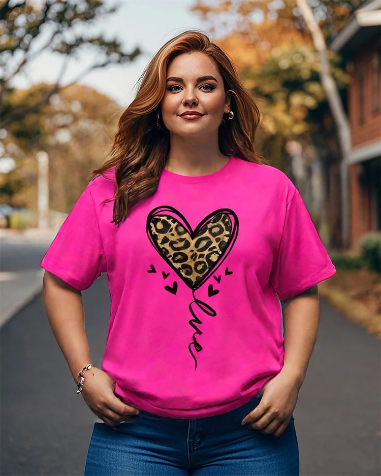 Women's Plus Size Leopard Heart Print Round Neck Short Sleeve T-Shirt
