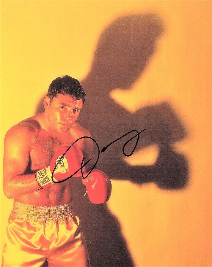 Oscar De La Hoya Signed - Autographed Boxing 8x10 Photo Poster painting with REAL DEAL COA