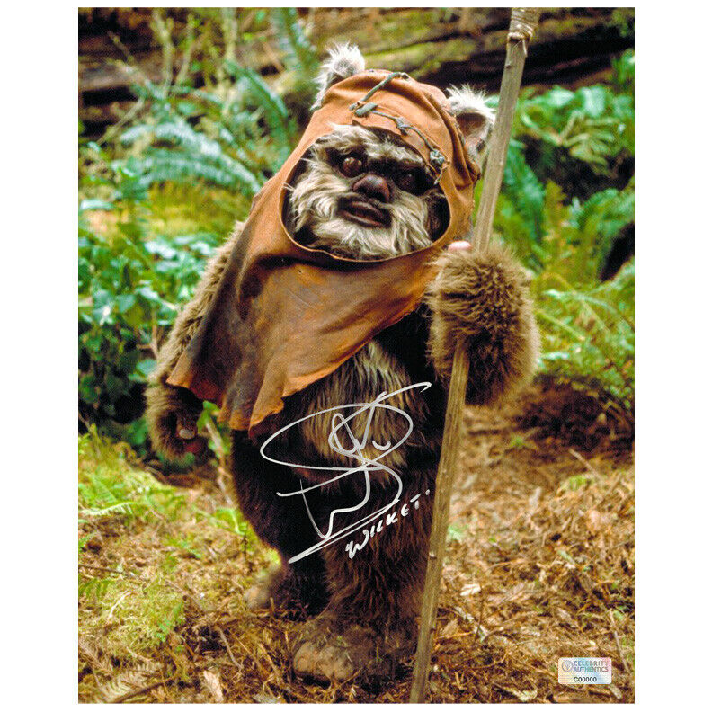 Warwick Davis Autographed Star Wars Return of the Jedi Wicket Ewok 8x10 Photo Poster painting